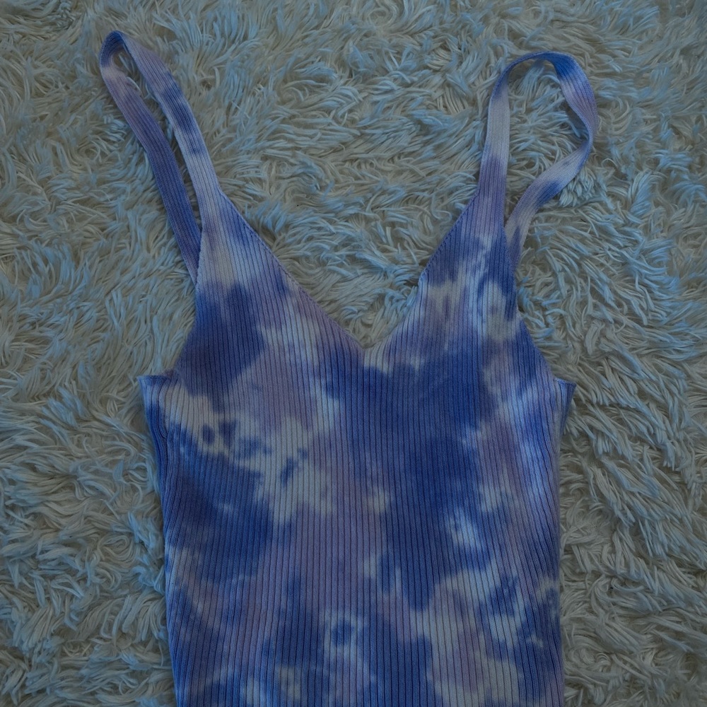 Purple v neck crop top